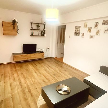 Piata Ovidiu 14 Lowcost Constanta Ngoại thất bức ảnh
