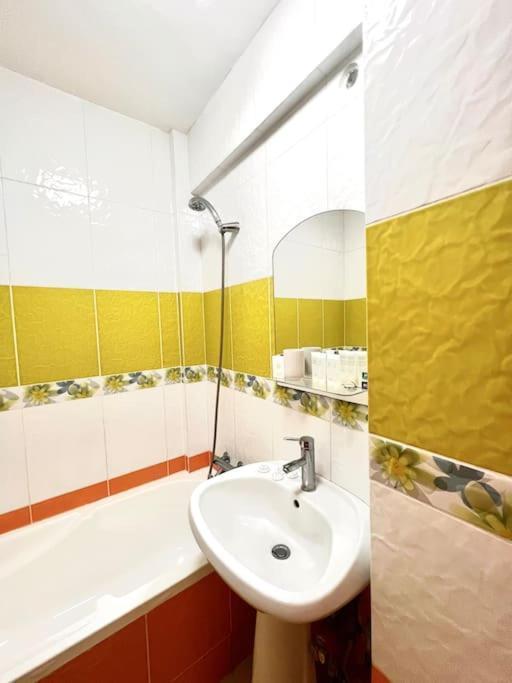 Piata Ovidiu 14 Lowcost Constanta Ngoại thất bức ảnh