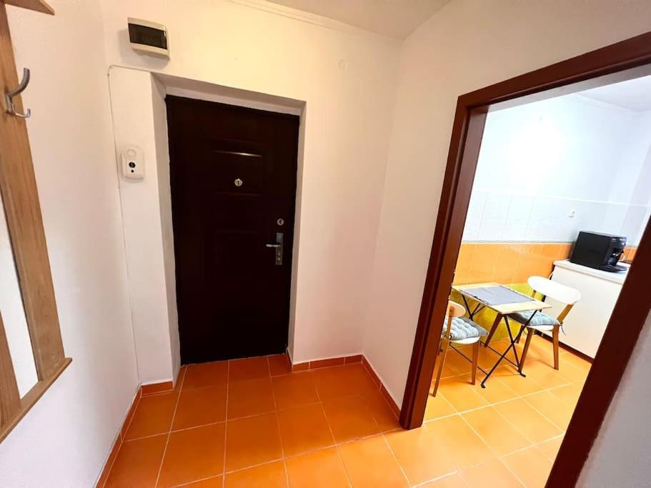 Piata Ovidiu 14 Lowcost Constanta Ngoại thất bức ảnh